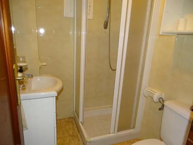 ¡Vive en el Corazón de Torrevieja! Apartamento de 4 Dormitorios, 3 Baños y Excelente Calidad — 17