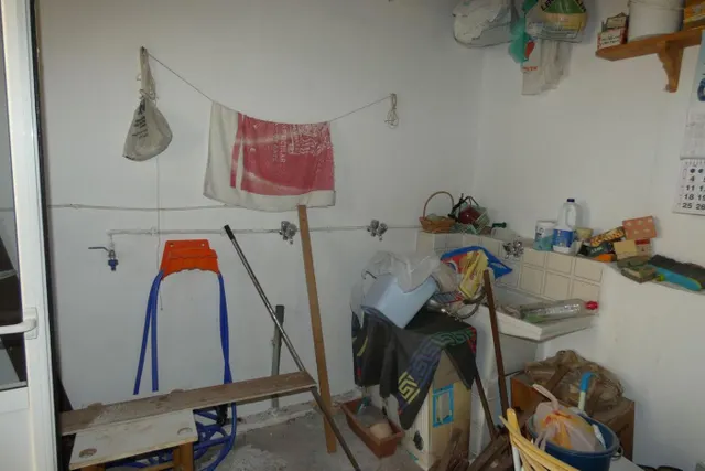 VENTA DE PISO + LOCAL — 28