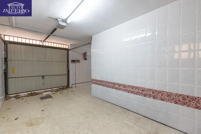 Complejo industrial con vivienda en Alhendín con 2500 metros cuadrados — 39