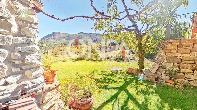 Gran casa de pueblo en Pallerol - foto 3