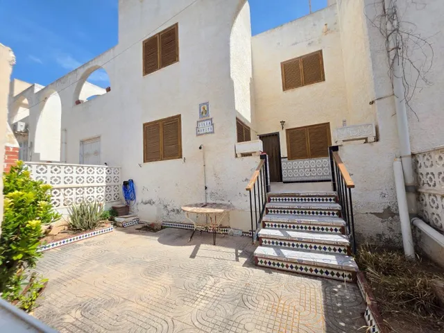 Magnifica vivienda para reformar, buena ocasion para invertir — 10
