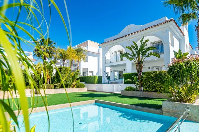 Villa 2 habitaciones 134m² en venta - Comunidad valenciana — 33