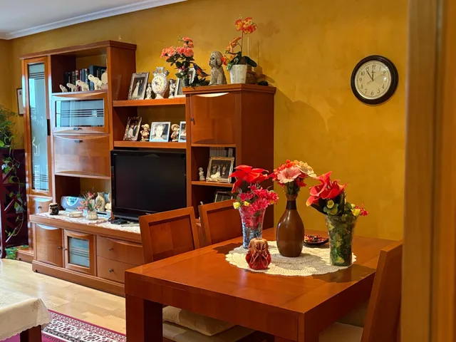 SE PISO SEMINUEVO, 94 M2, AMUEBLADO, COCINA, SALÓN, 3 HAB., 2 BAÑOS, ASCENSOR, TRASTERO, P.G. PARA ENTRAR A VIVIR. — 18
