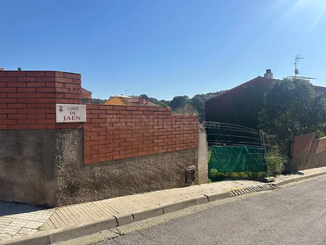 Solar urbano residencial en Rubí para proyecto plurifamiliar - foto 2