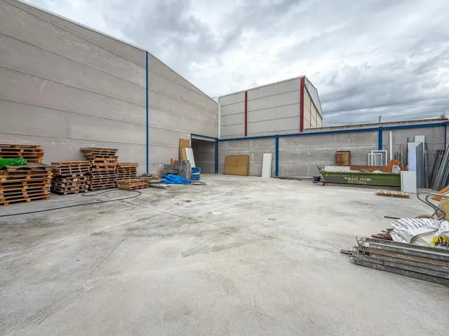Nave industrial "NUEVA A ESTRENAR" en Atarfe. (Pol. Ind. Los Álamos). — 8