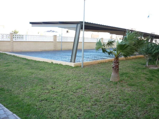 Ático en Venta con Amplia Terraza y Vistas al Mar en Las Sal - foto 3