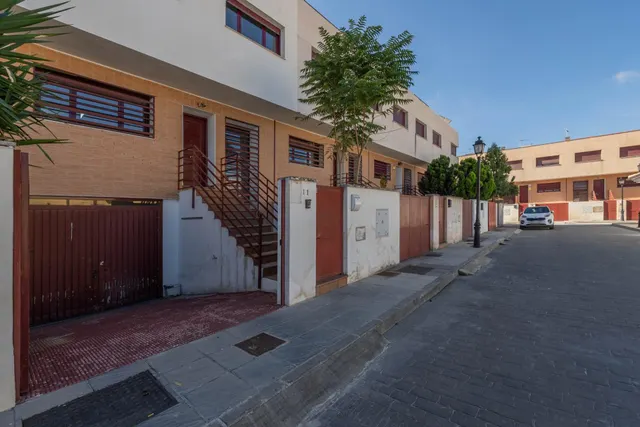 CASA EN VENTA EN BELICENA, GRANADA | ESPACIO, LUZ Y POSIBILI - foto 3