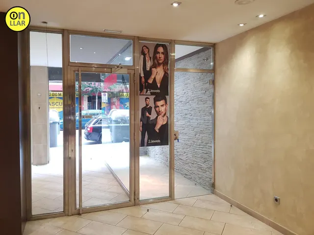 Local comercial en alquiler en Passeig de la Muntanya (Grano - foto 4