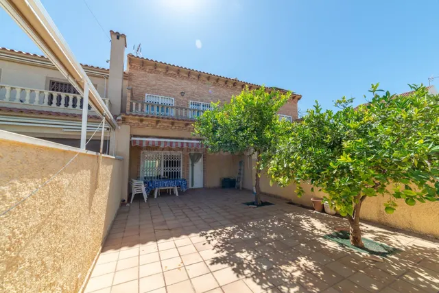 Adosado 4 habitaciones 145m² en venta - Playa de santiago de