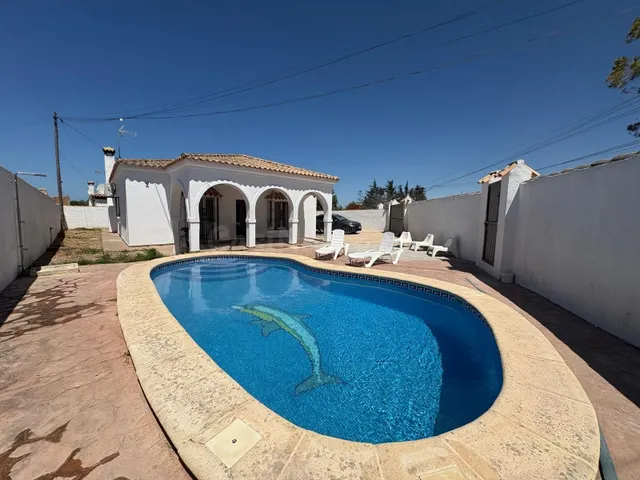 2 CHALETS EN LA ZONA DE EL FLORIN — 2