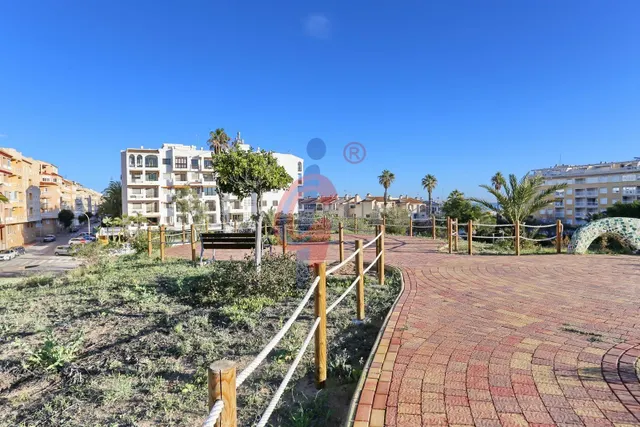 ¡Apartamento en planta baja con gran terraza en Guardamar del Segura! — 39