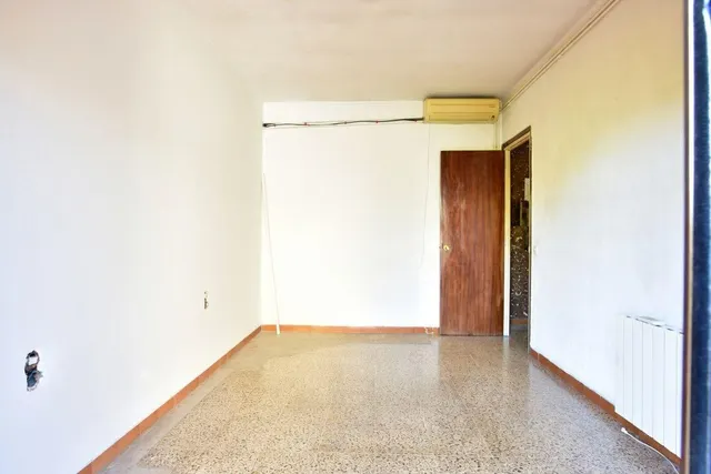 Casa con gran garaje de 154 m2 y terrazas en el centro de Sant Vicenç dels Horts — 18