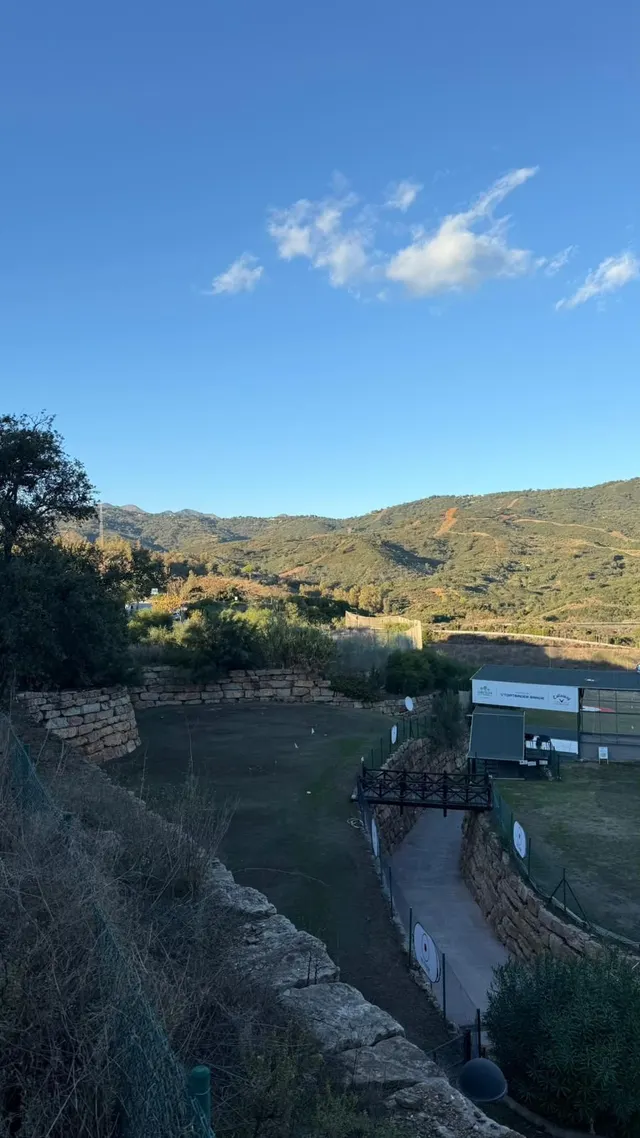 Parcela Elviria Marbella: 1246 m2 para construir villa exclusiva — 3