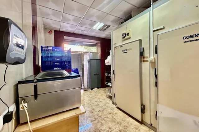LOCAL COMERCIAL EN VENTA EN AVENIDA DE LA FAMA – MURCIA — 13