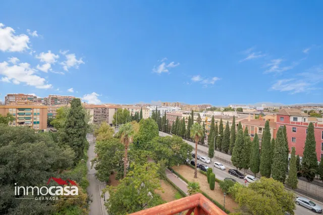 Se Vende amplio piso en  zona Villarejo, con Terraza y Vistas Despejadas — 24