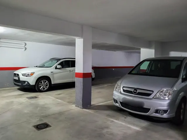 Plaza de parking a la venta en zona Camí Fondo de Martorell — 12