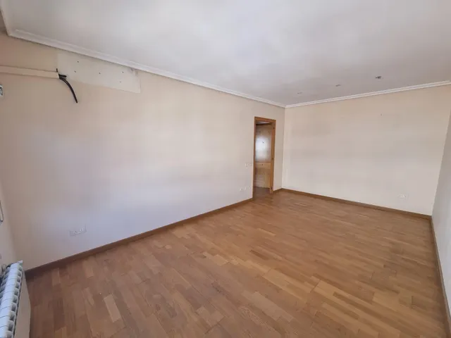 PISO AVDA. AMALIO GIMENO — 6