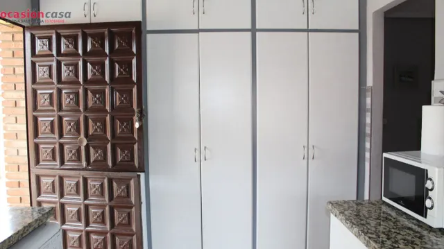 CHALET EN LA COLINA — 11