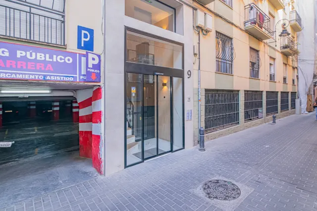 ¡Tu Nuevo Hogar te espera!  Semi-ático Reformado con Gran Terraza, junto Virgen de Las Angustias — 40