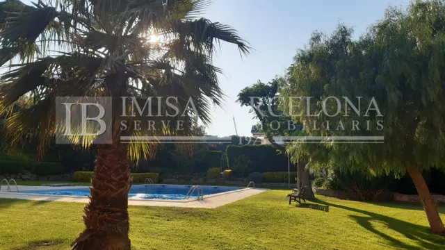 PRECIOSO PISO EN EL EXCLUSIVO COMPLEJO RESIDENCIAL LES LLOSES — 16