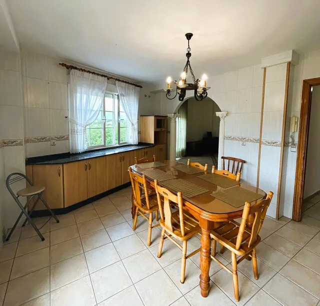 SE VENDE AMPLIO PISO EN CALLE ZARAGOZA — 14