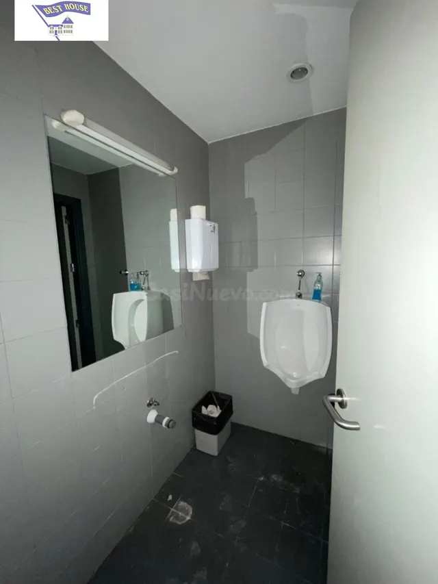 Local comercial 320m² en alquiler - Carretera de Jaen - foto 3