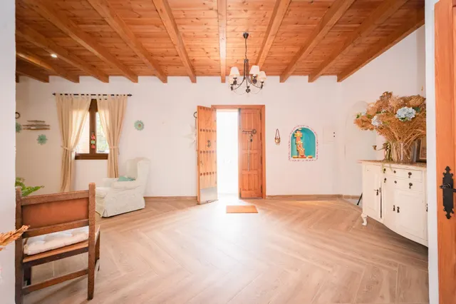 Casa de Campo Reformada en Villanueva de la Concepción: Paz, Elegancia y Vistas Únicas — 47