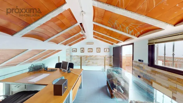 VIVIENDA CON CARÁCTER + LOCAL EN EL GARROBO — 12