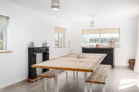 Villa exclusiva con piscina privada y casa de invitados independiente — 25