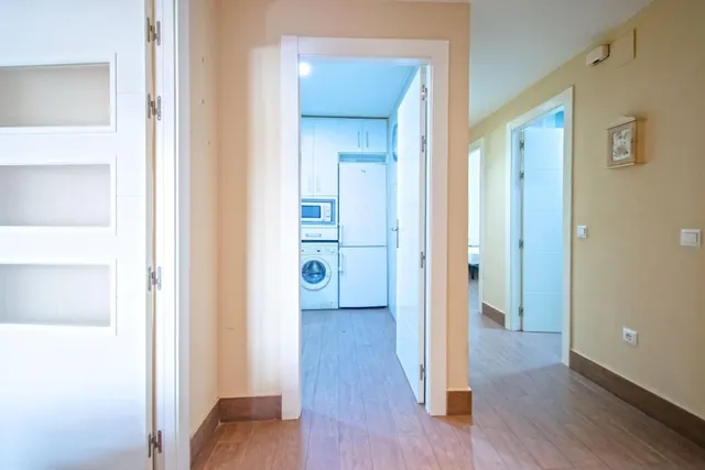 Bonito piso próximo a Santa Justa con terraza y ascensor. — 21