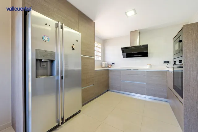 CASA ESQUINERA EN RESIDENCIAL AIGÜESVERDS DE REUS — 20