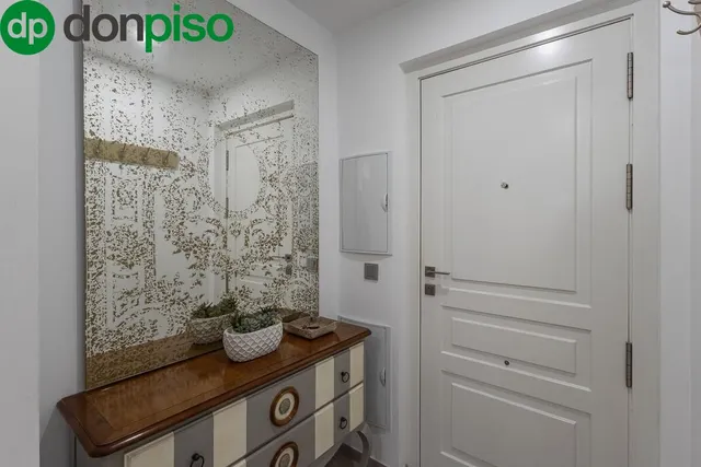 PISO COMPLETAMENTE REFORMADO EN CALLE RECOGIDAS — 32