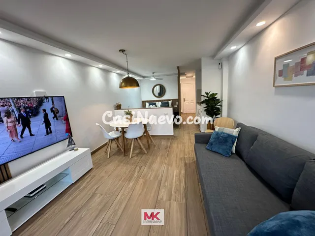 Apartamento de diseño reformado con terraza , vistas y VV en - foto 4