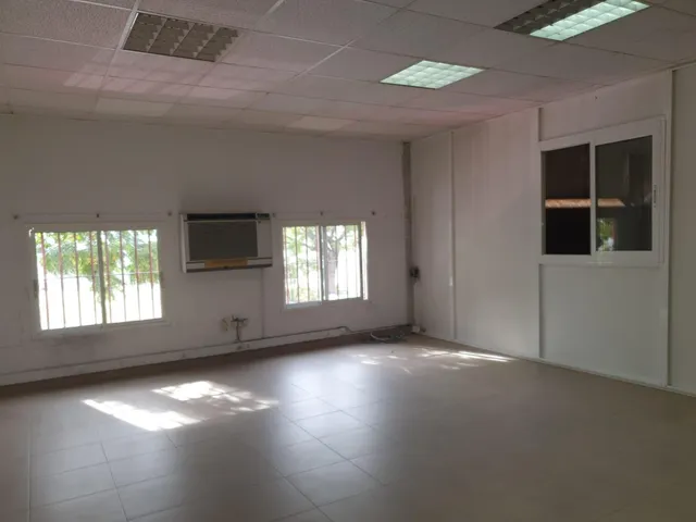 Estupenda nave en alquiler en parsi — 7
