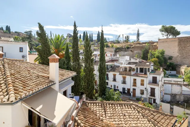 FANTASTICO APARTAMENTO EN EL ALBAICIN CON GARAJE