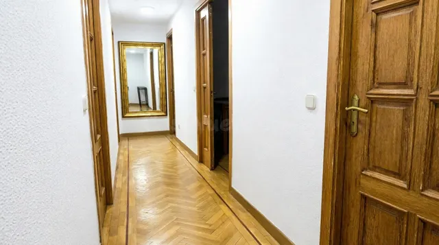 Piso Ubicado en la cotizada calle Comercio - Madrid — 3