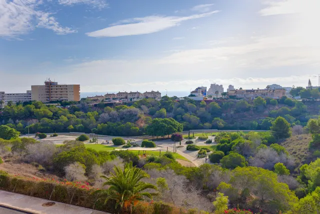 Luminoso apartamento, con gran solárium privado y vistas, en "La Mata", Torrevieja — 38