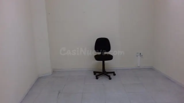 SE VENDE LOCAL, ZONA VIRXE DA CERCA, DE 400 M2 - foto 5