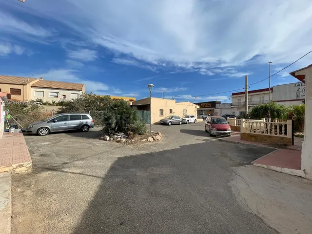 Solar en venta - Avd. Andalucía - foto 4