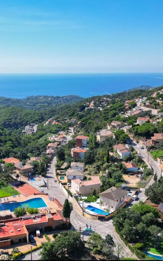 EN EXCLUSIVA – Espectacular villa de lujo con LICENCIA TURÍS - foto 2