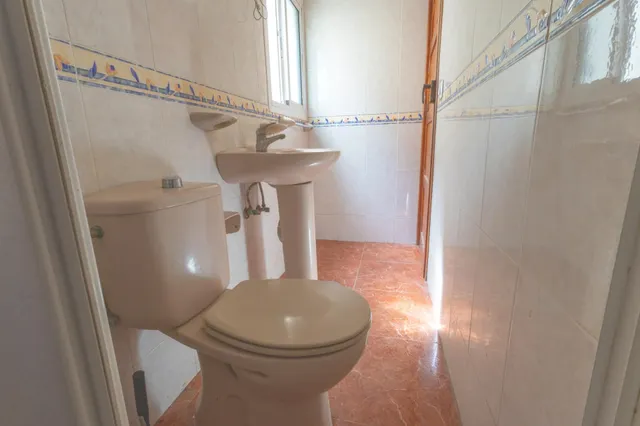 Edificio con balcones y terrazas en venta en Schamann — 42