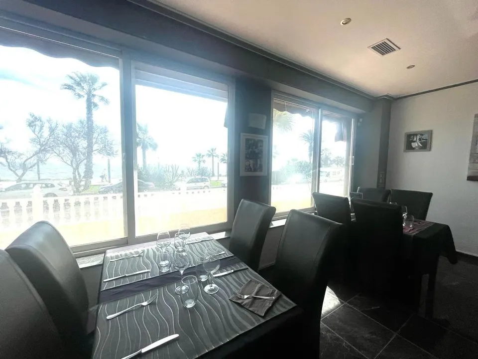 Local Comercial en primera linea Playa del Cura / licencia de restaurante