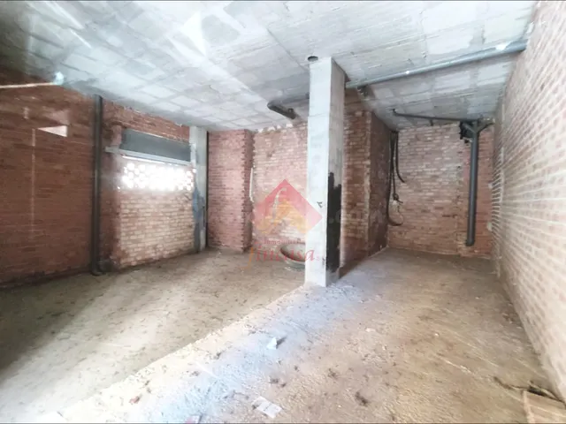 ¡¡LOCAL CON POSIBILIDAD DE ALQUILARSE REFORMADO!!