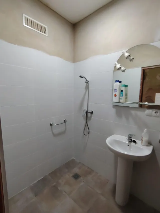 Gran casa en Pedralba para reformar con muchas posibilidades — 16