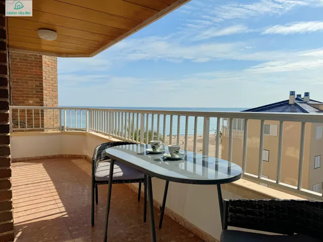 Apartamento 3 habitaciones 92m² en alquiler - 1a linea — 14