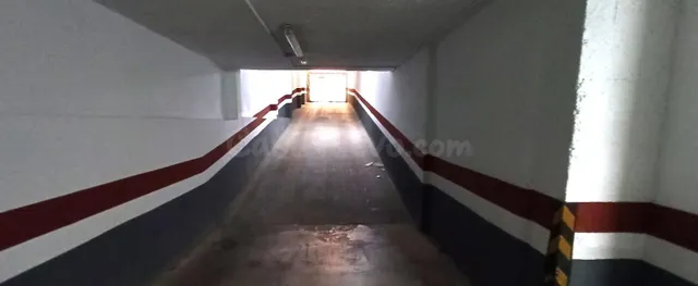 Se vende plaza de garaje y trastero en Alzira - foto 4