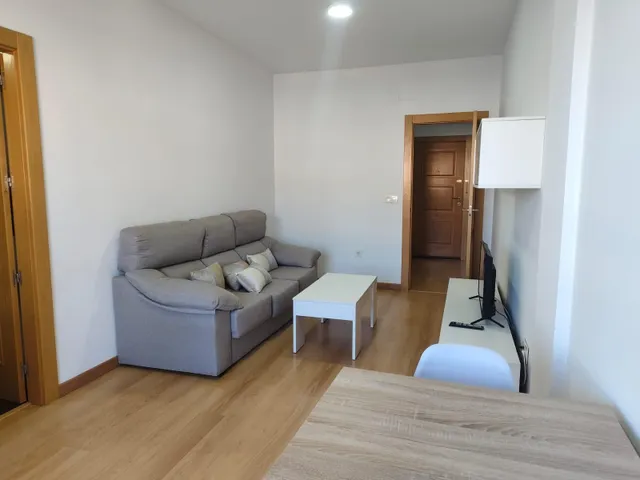 PISO CON GARAJE Y PISCINA COMUNITARIA EN ATARFE!! — 7