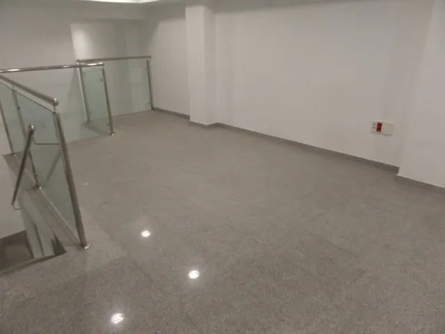LOCAL COMERCIAL EN ZONA CRUCERISTA — 14