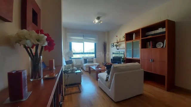Piso 4 habitaciones 110m² en alquiler - El Cónsul-El Romeral — 5