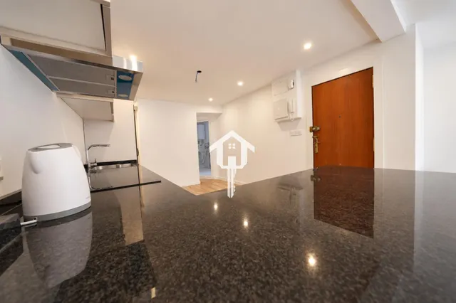 Entreplanta totalmente reformada con 2 patios en exclusiva en zona benalúa de Alicante — 15